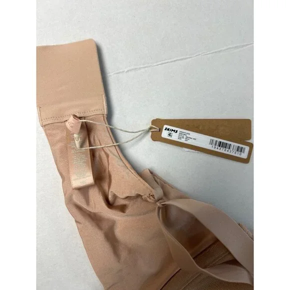 SKIMS Weightless Demi Bra Mica Size 40H NWT - Picture 5 of 5